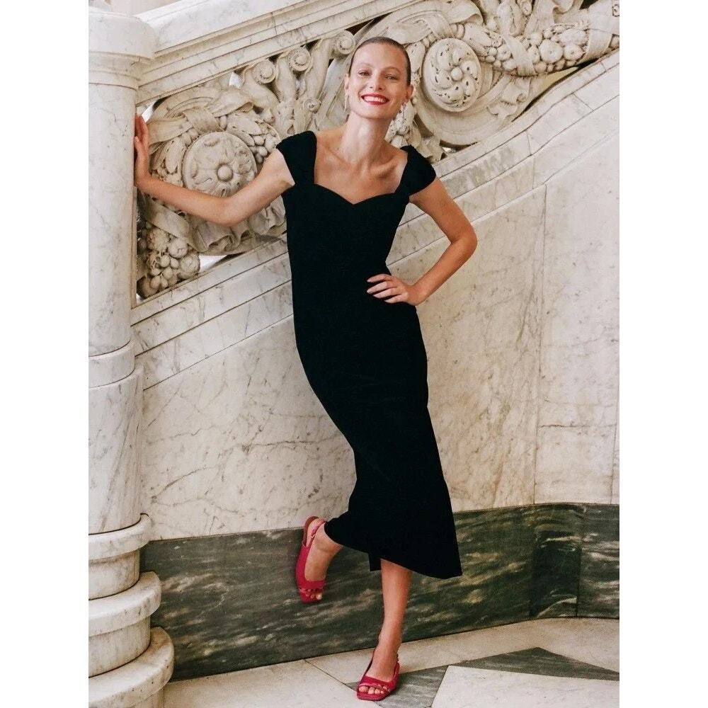 12 storeez classic black velvet dress